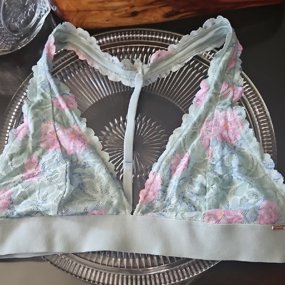 PINK Victoria's Secret Other - PINK Victoria's Secret Mint Green Lace Bralette Med Or free W 30$pur